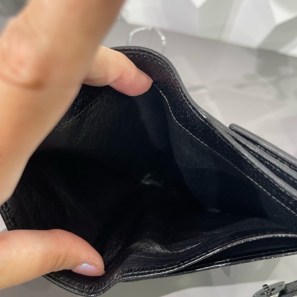 Gucci Short Bifold Wallet Black Canvas And Leather With Silver GG Clasp Closure - Picture 12 of 13